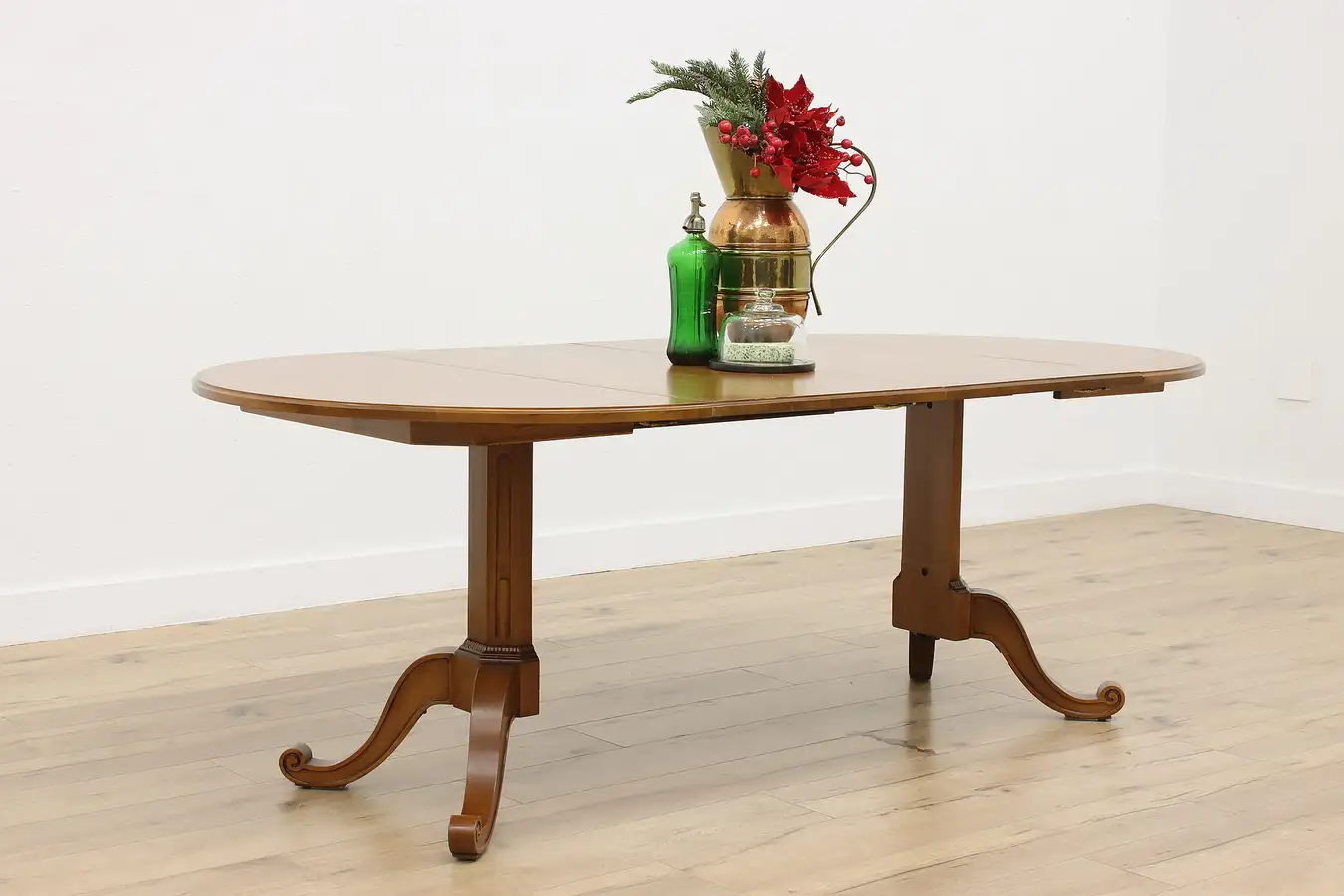 Main image of Classical Vintage Mahogany Dining Table 2 Leaves, Henredon