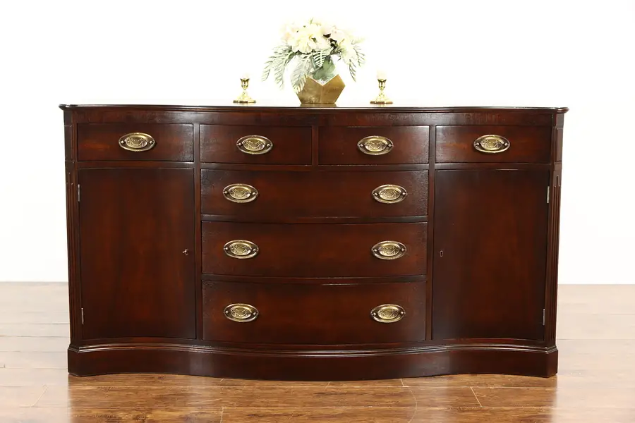 Photo of Traditional Mahogany Vintage Sideboard, Server, Buffet, Heritage Henredon