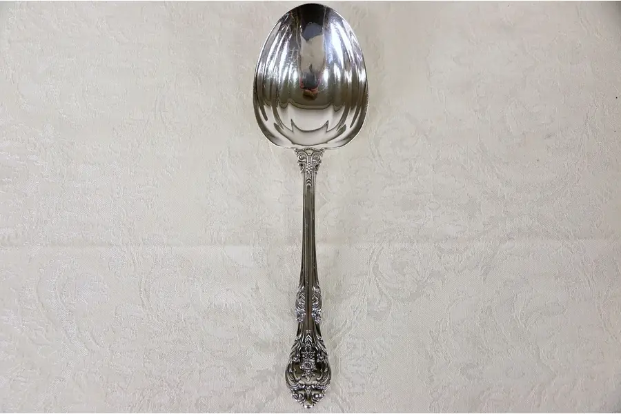 Photo of King Edward Gorham Sterling Silver Sugar Shell Shape Serving Spoon, No Mono