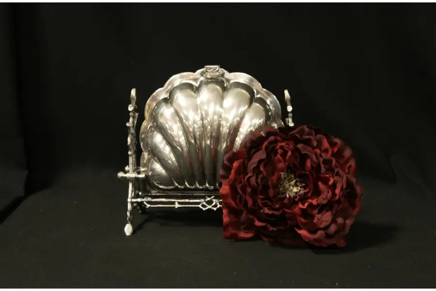 Photo of English Shell Silverplate Double Server
