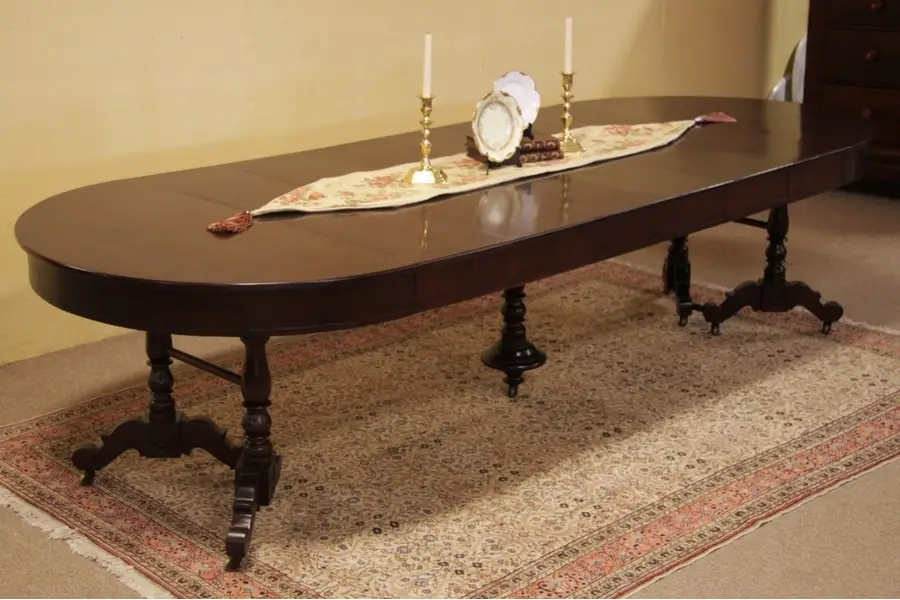 Photo of Victorian 4' Round Antique Mahogany Dining Table, 10