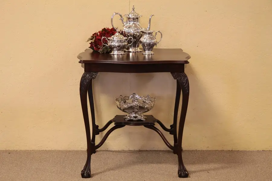Photo of Georgian Chippendale Mahogany Lamp Table