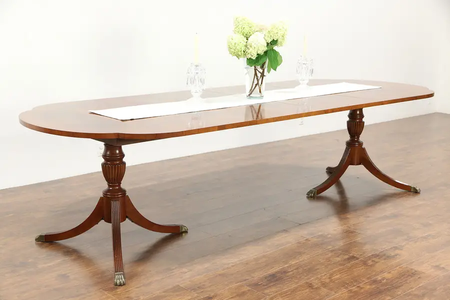 Photo of Hekman Unsigned Copley Square Dining Table, Banded Mahogany, 2 Leaves