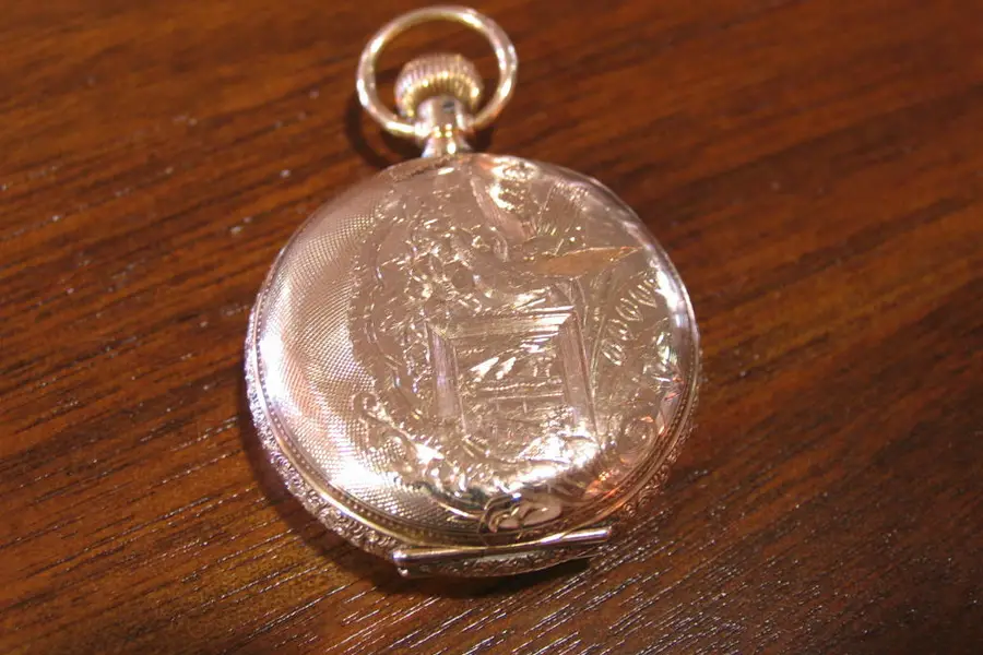 Photo of Elgin Jeweled 1 1/2" 14K Gold Pocket Watch c 1895