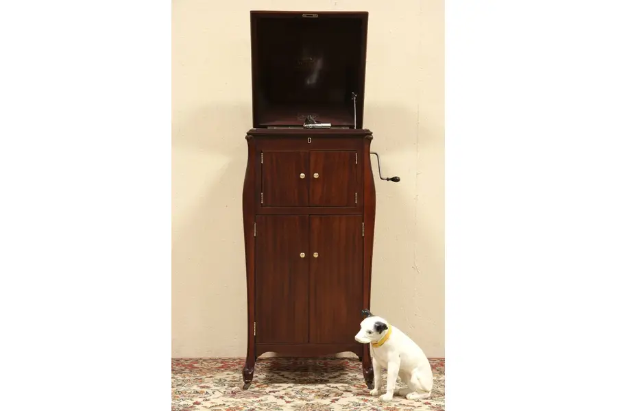 Photo of Victor 1920 Victrola Wind up Phonograph VV-XIA