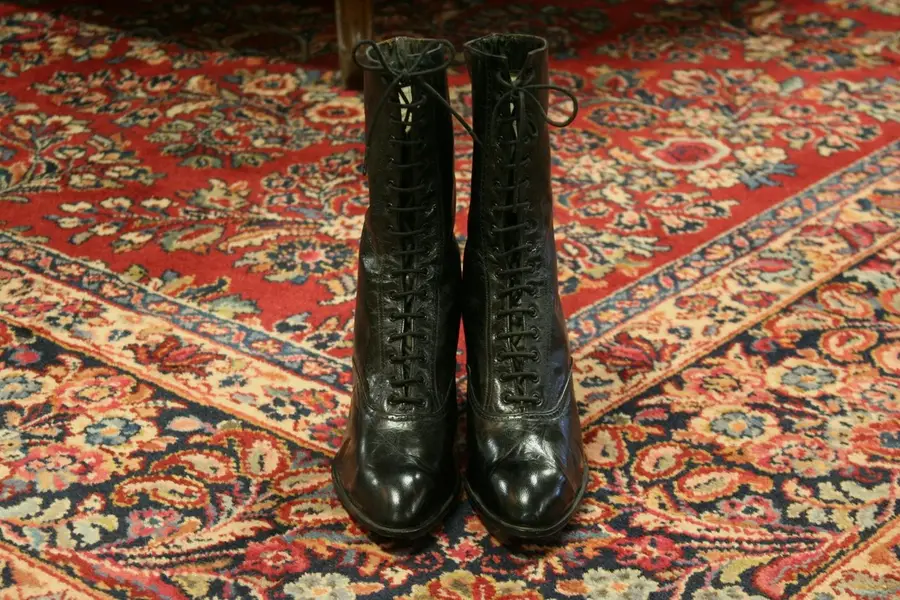 Photo of Lady's High Top Leather Shoes - Unworn