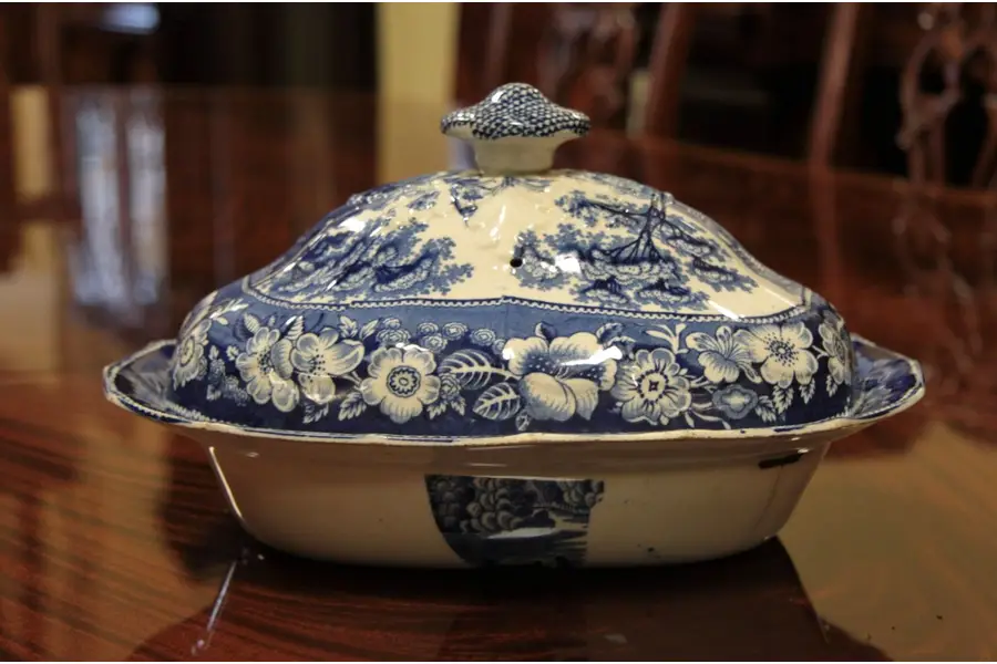 Photo of Victorian Blue Willow Covered Vegetable, Repaired