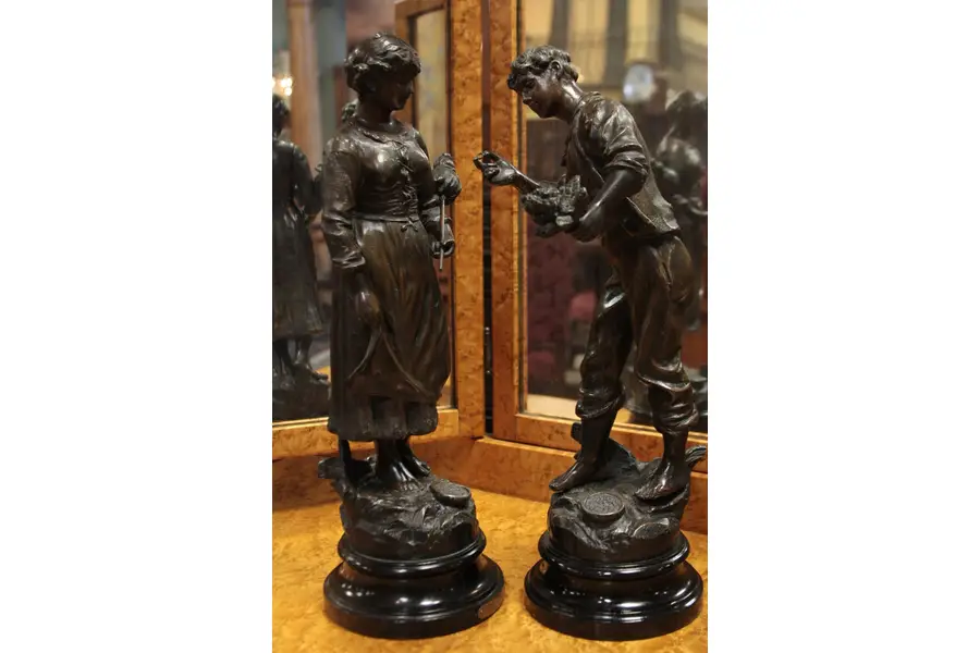 Photo of Les Fiances The Proposal Pair of Statues Mouflier