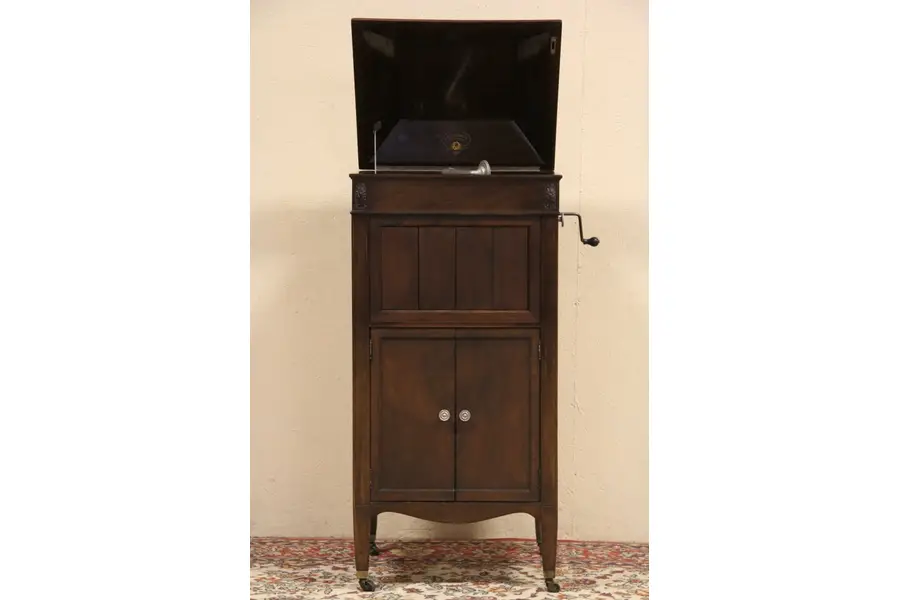 Photo of Columbia Grafonola 1915 Phonograph Record Player