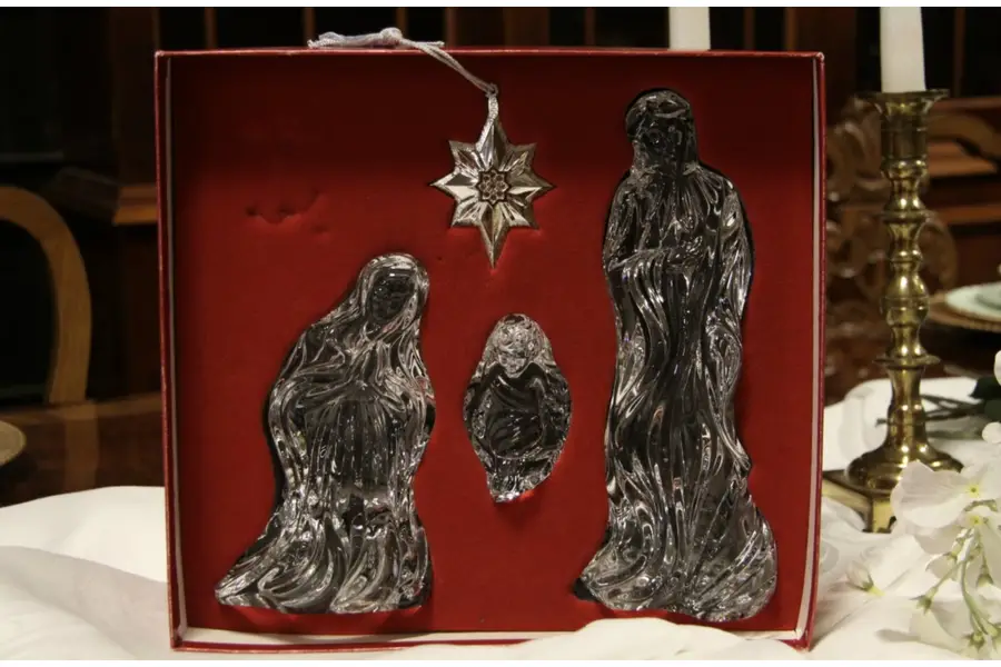 Photo of Lenox Crystal 4 Pc. Christmas Nativity Set