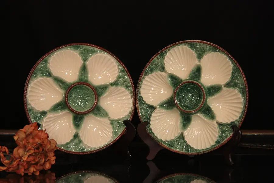 Photo of Pair of Victorian Majolica Oyster Plates