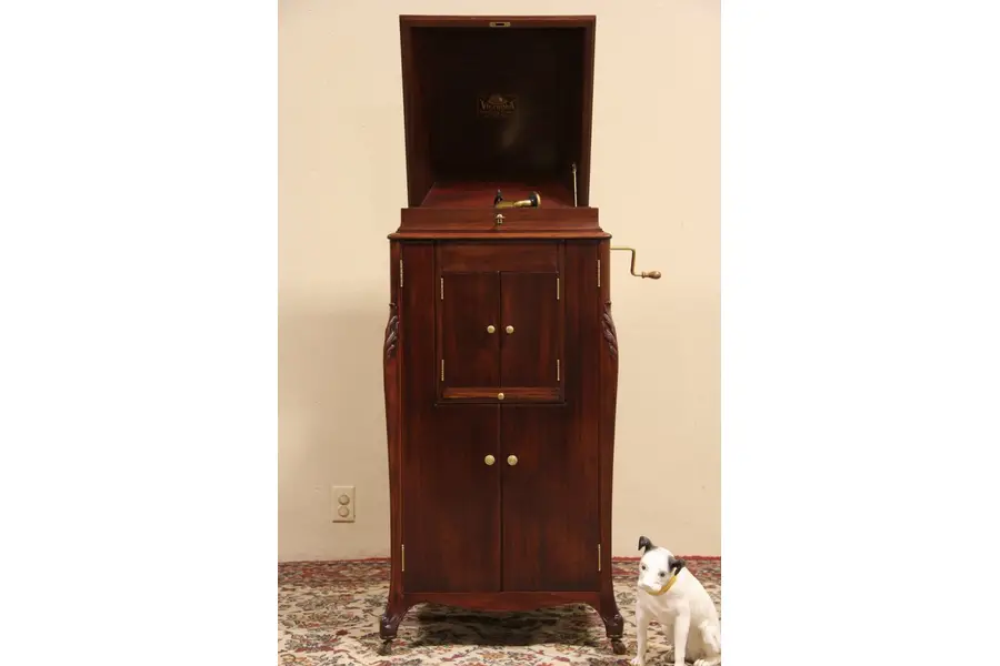 Photo of Victor Victrola Mahogany VV-XVI Antique 1912 Phonograph