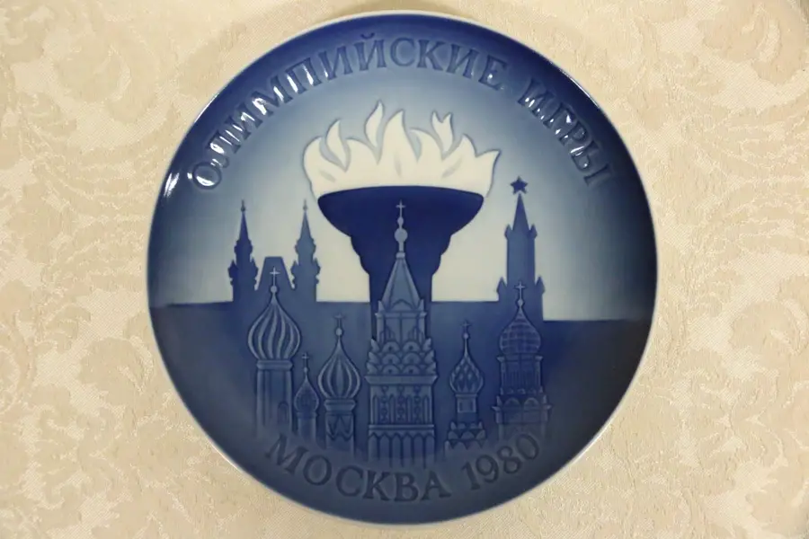 Photo of Bing Grondahl Porcelain Moscow Mockba Olympic B&G 1980 Plate Copenhagen Denmark