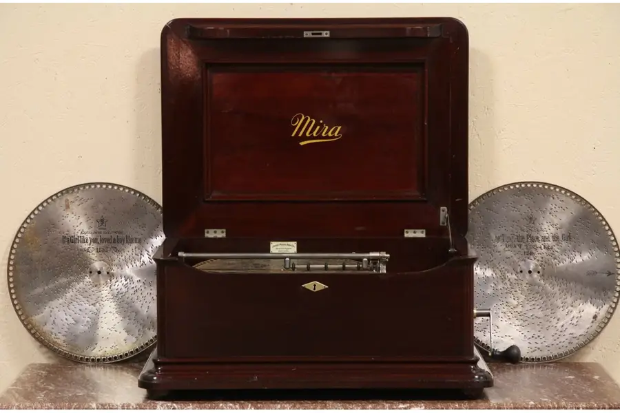 Photo of Mira Disc Music Box Pat. 1905