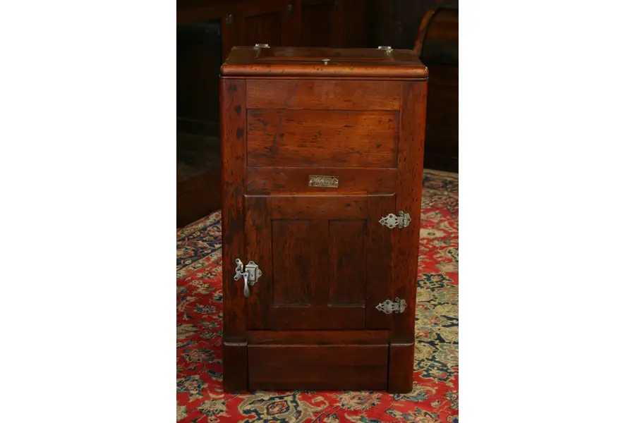 Photo of Gibson Cambria Antique 1895 Oak Icebox