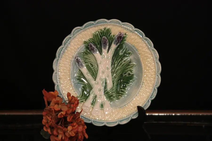 Photo of Victorian Majolica Asparagus Plate, Ruffled Edge