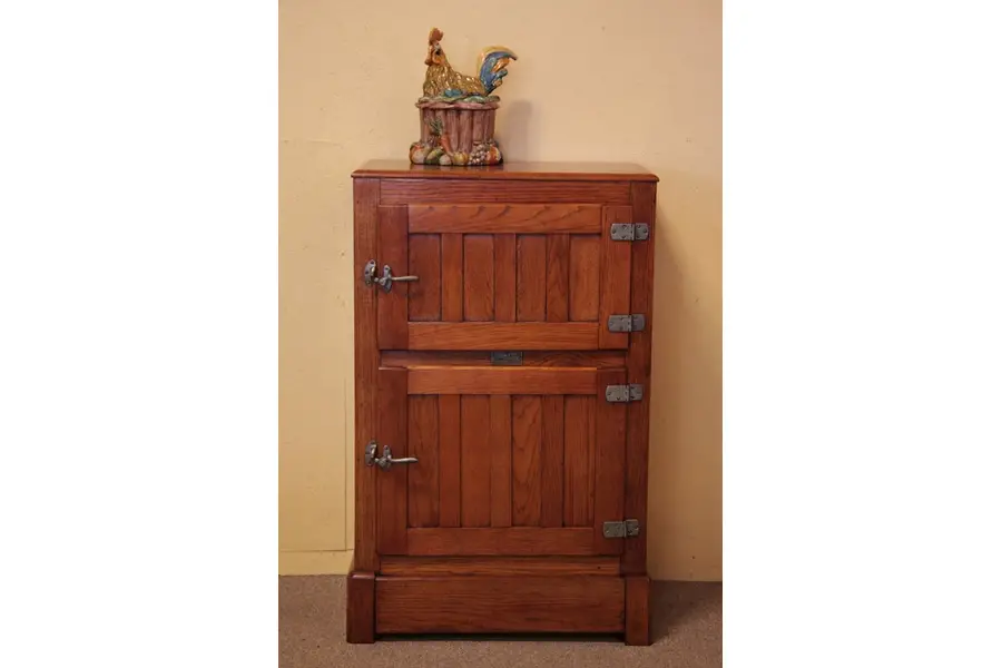 Photo of H L Hatton Peoria Victorian Oak Antique Icebox
