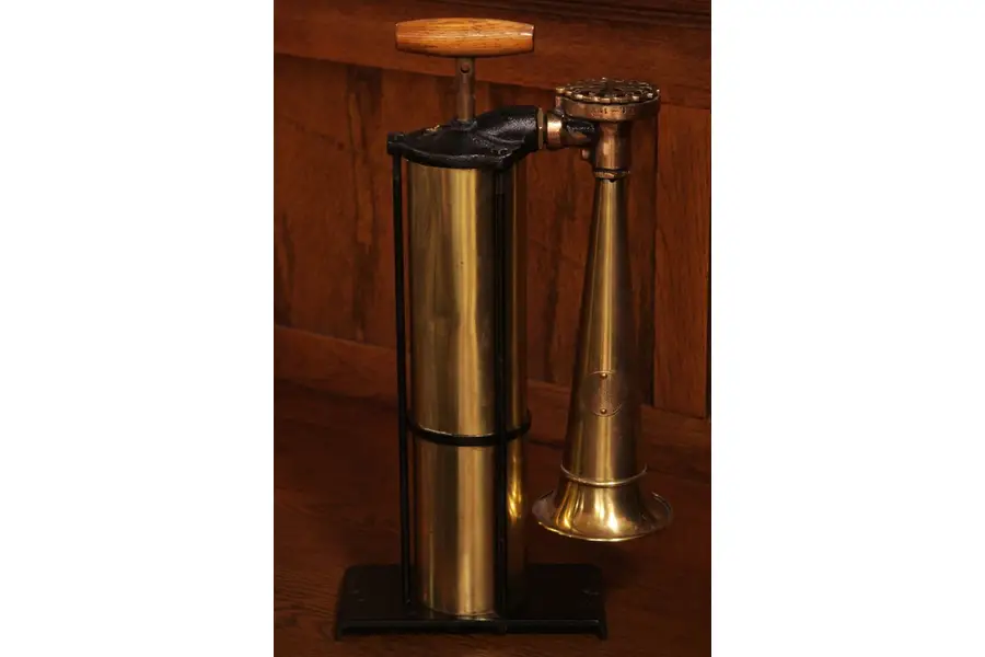 Photo of Swedish Brass Ship's Fire Horn