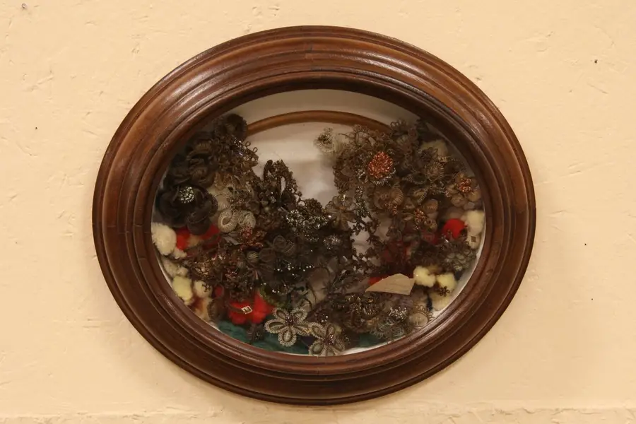 Photo of Victorian Hair Wreath in Oval Shadow Box