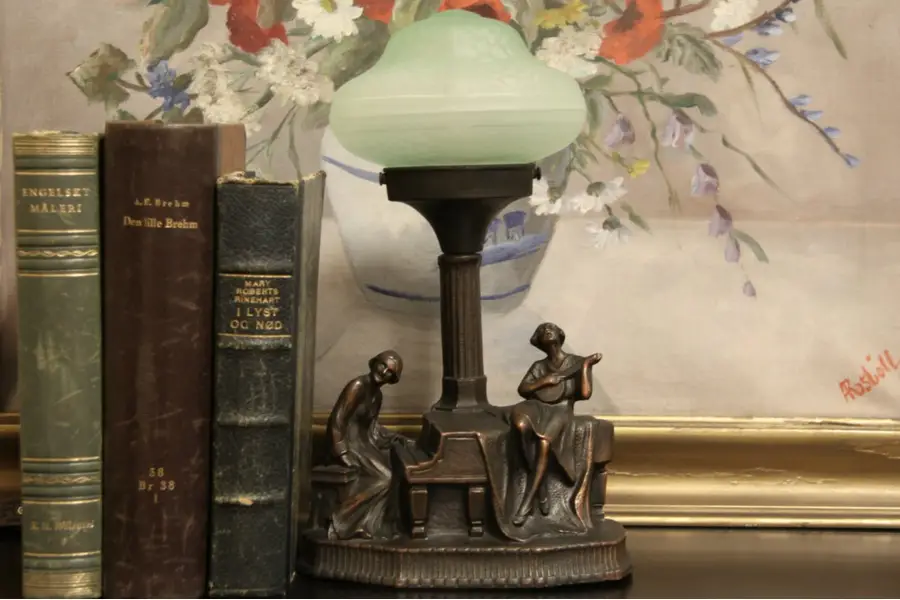 Photo of Art Deco Musician Piano Lamp