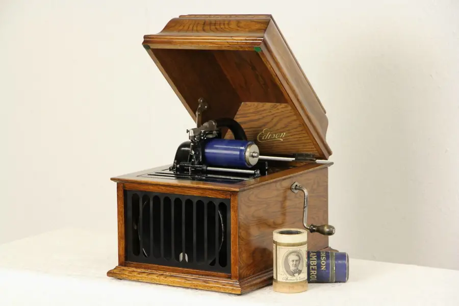 Photo of Edison Antique Oak 1910 Era Cylinder Phonograph, Wind Up Record Player