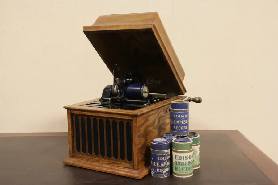Photo of Edison Oak Amberola 30 Phonograph, Cylinder Records