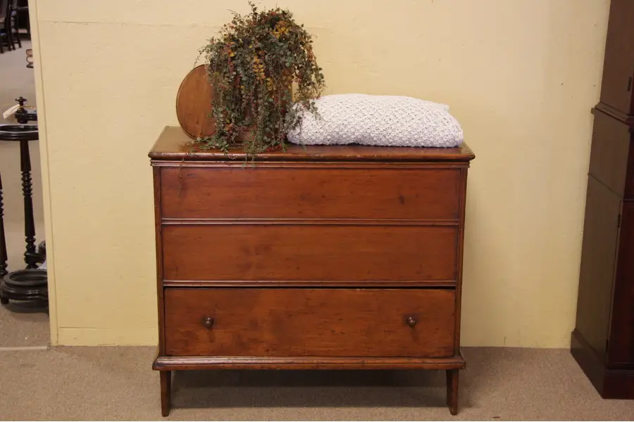 Photo of New England Country Pine Mule or Blanket Chest