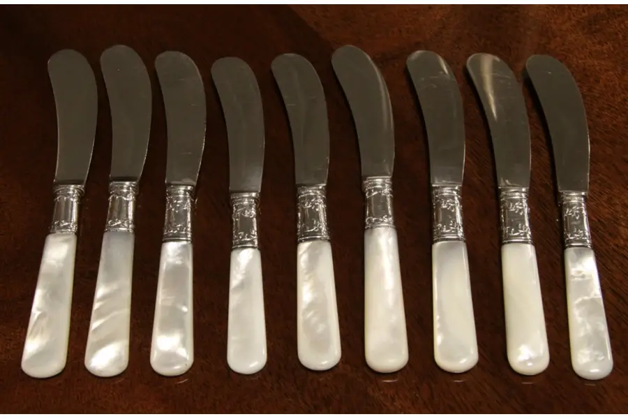 Photo of Set of 9 Pearl Handle Butter or Appetizer Knives