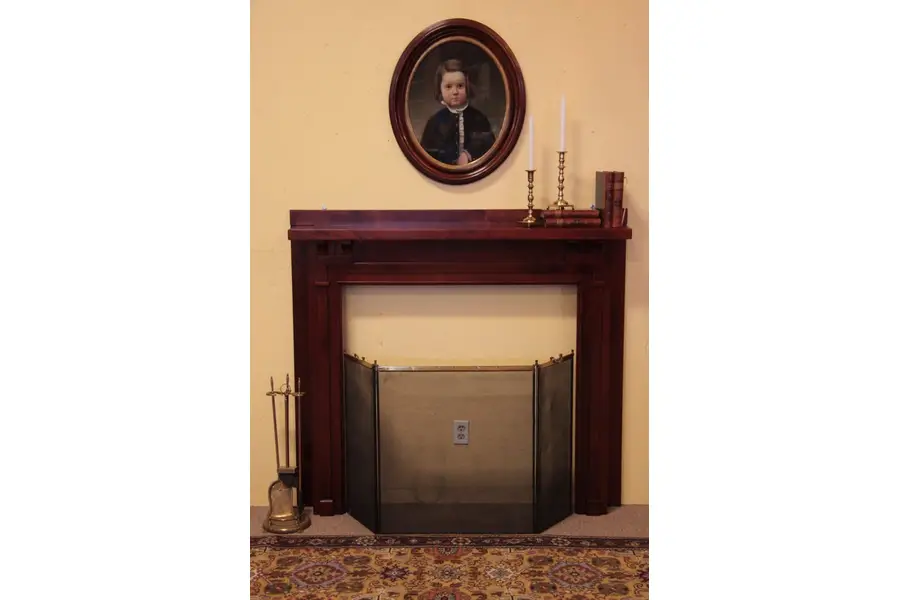Photo of Traditional Antique 1900 Fireplace Mantel