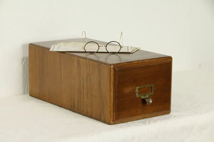 Photo of Oak Antique Desktop 4 x 6 Card File, Brass Pull