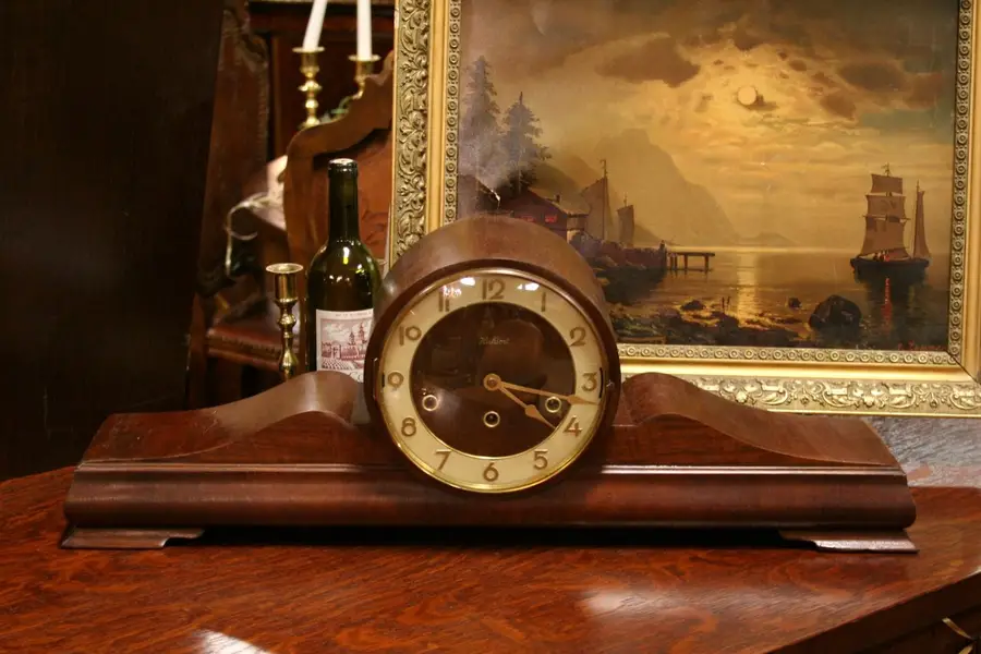 Photo of Art Deco 1930 Westminster Mantel Clock