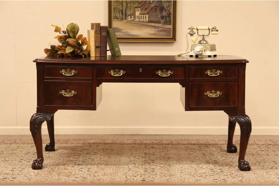 Photo of Hekman Georgian Chippendale Writing Desk