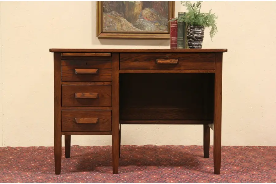Photo of Oak Antique 1920 Craftsman Desk