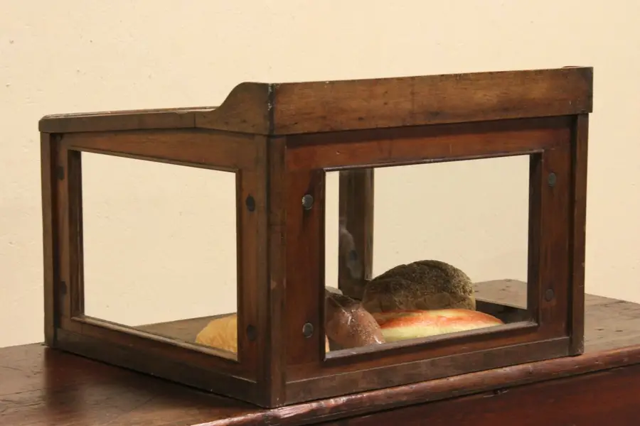 Photo of Countertop Bakery Pie Display Case & Desk