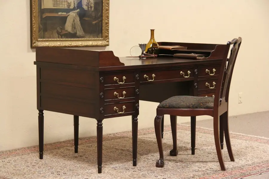 Photo of George Washington Vintage Mahogany Desk