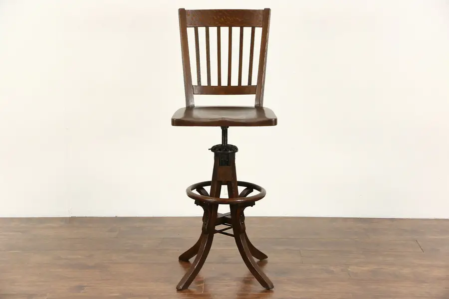 Photo of Craftsman Antique Oak Drafting or Architect Swivel Adjustable Stool, Pat. 1914