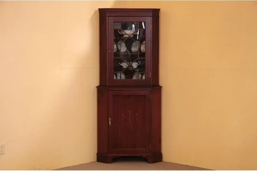 Photo of Georgian Corner Cabinet, Mahogany with Inlay