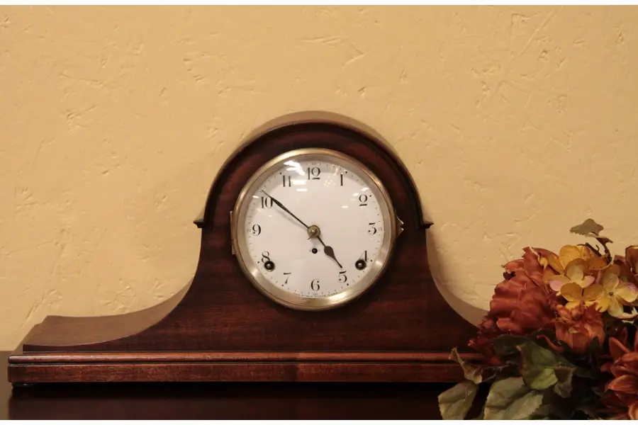Photo of Seth Thomas Mantel Clock