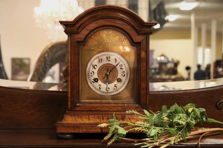 Photo of Junghans 1910 Mahogany Antique Mantel Clock