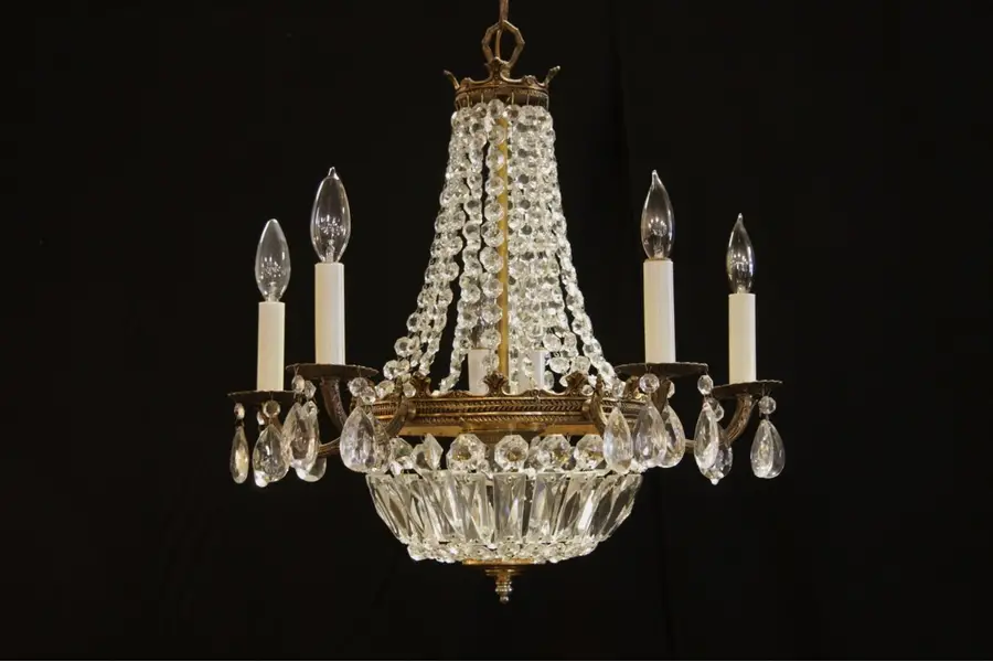 Photo of European Cut Crystal Chandelier with 9 Candles
