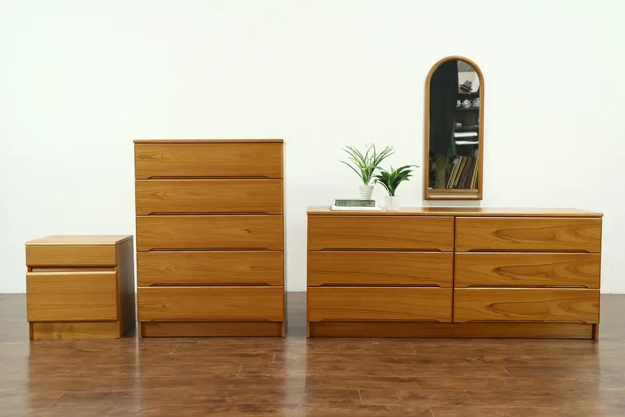 Photo of Teak Midcentury Modern 1970 Vintage 4 Pc. Bedroom Set, Jasper Denmark,