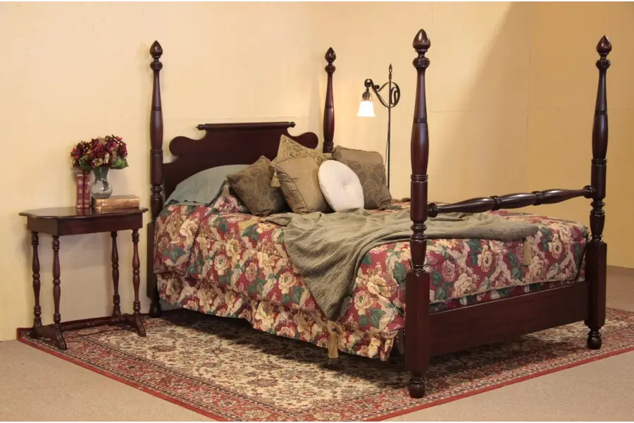 Photo of Queen Size Antique Mahogany 4 Poster Bed
