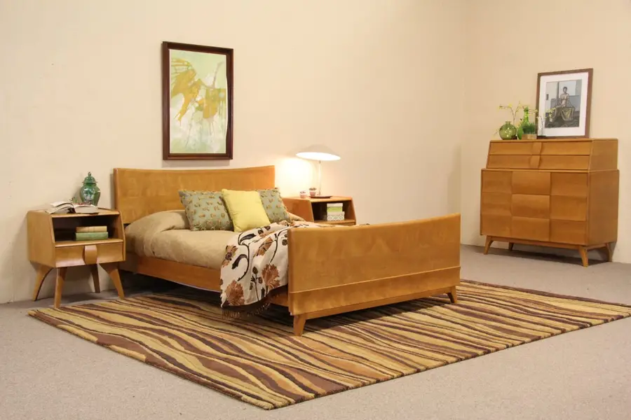 Photo of Heywood Wakefield Midcentury Modern 1957 Vintage 4 Pc Bedroom Set