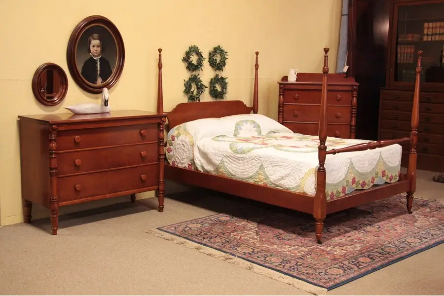 Photo of Tiger Maple Berkey & Gay 3 Pc Bedroom Set Poster Bed