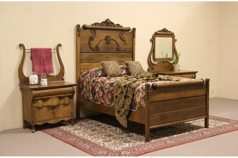 Photo of Oak Victorian 1900 Antique 3 Pc. Bedroom Set, Full Size Bed