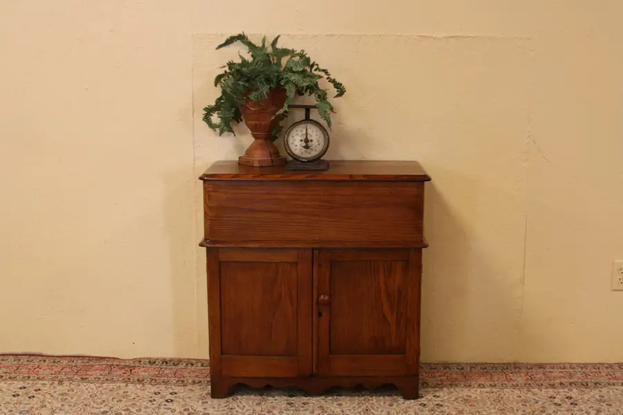 Photo of Country Bonnet Box Washstand Commode