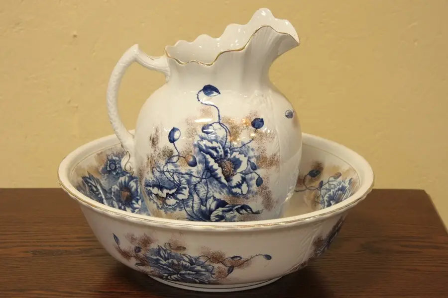 Photo of Flow Blue Bennett Florence Bowl & Pitcher Set