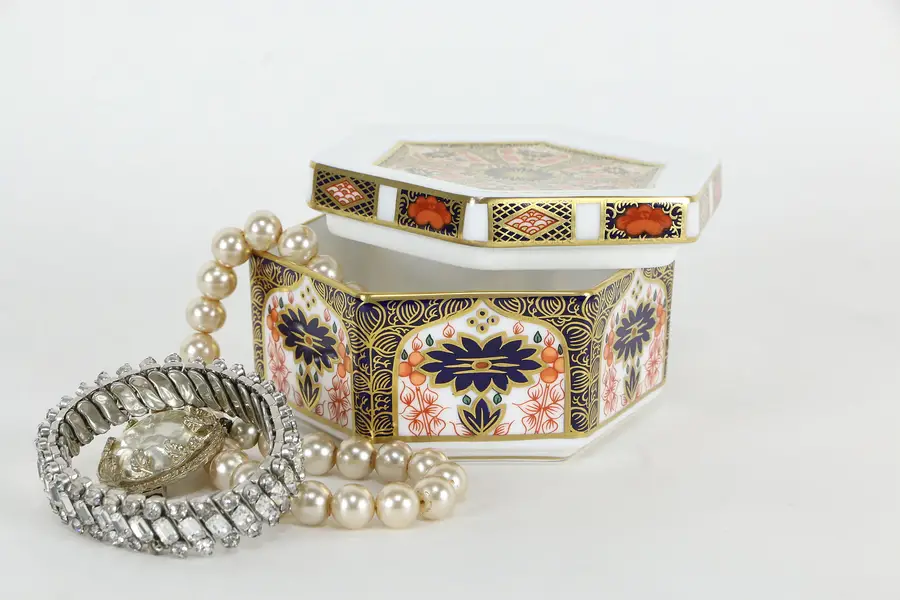 Photo of Traditional Imari Royal Crown Derby 6 Sided Covered Box