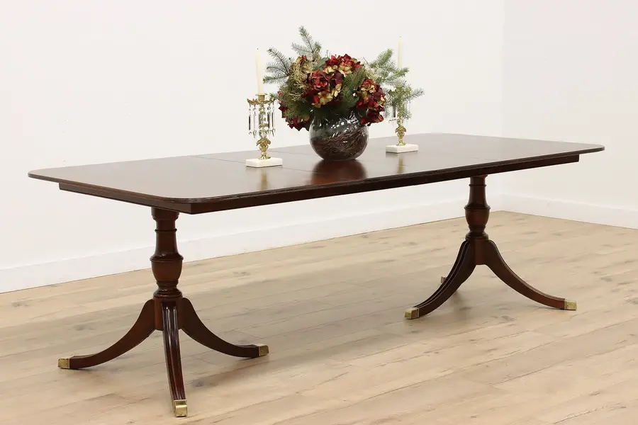 Photo of Georgian Design Vintage Mahogany Dining Table, 2 Leaves, Henredon