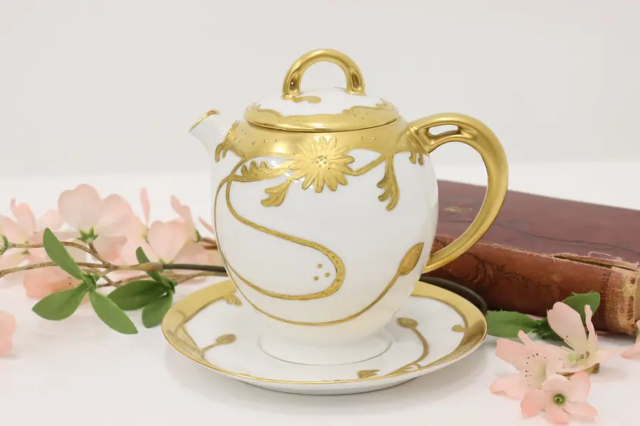 Photo of Porcelain Antique Gold Teapot & Underplate, HC Royal Bavaria
